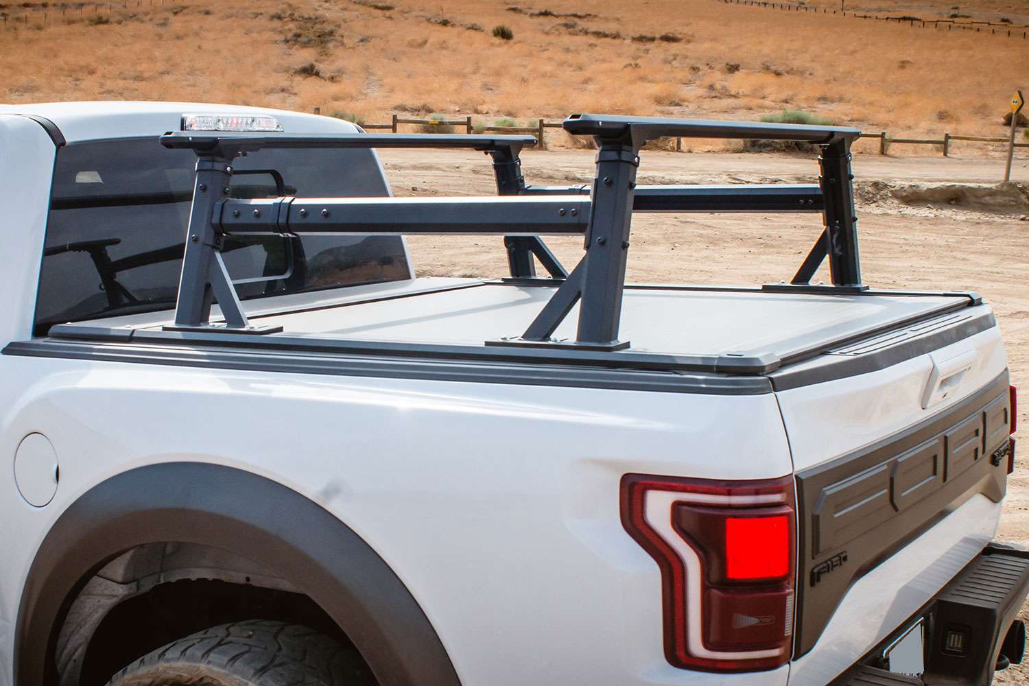 SYNETICUSA® R1L Aluminum Heavy Duty Adjustable Truck Bed Ladder Rack (6ft - 8ft Bed)