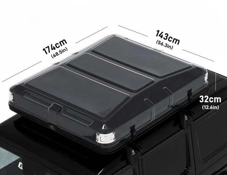 Roof box on a vehicle with dimensions indicated