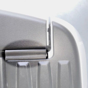 Close-up of rectangle rubber seal applied on Rambox tailgate