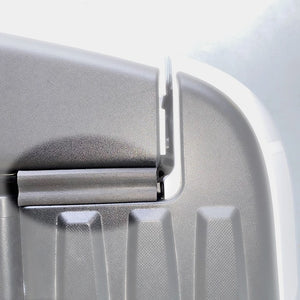 Close-up of rectangle rubber seal applied on Rambox tailgate